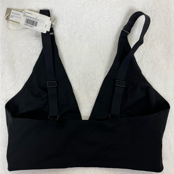 NWT Everlane The Invisible V Neckline Seamless Cup Adjustable Strap Bra Black - Picture 10 of 13